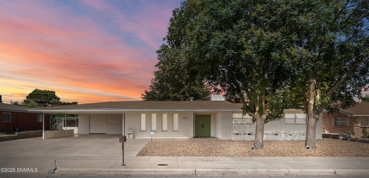2907 Devendale Avenue, Las Cruces, NM 88005 photo 1