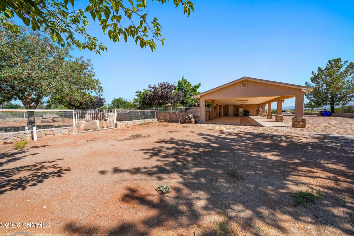 7650 Cortez Drive, Las Cruces, NM 88011 photo 6