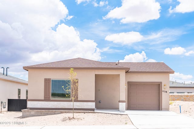 Casa unifamiliar à venda por $291,950: 1138 Water Gardens Avenue, Santa Teresa, NM – 2 quartos, 1,250 pés²
