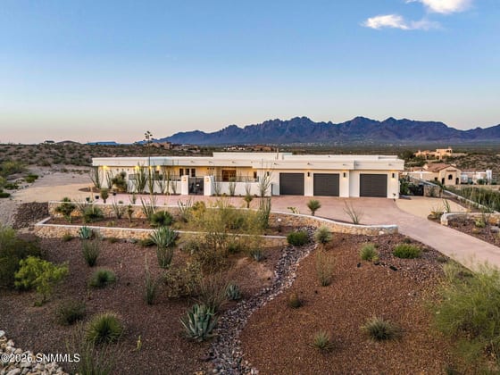 5657 Calle De Paradise, Las Cruces, NM 88011 photo 2