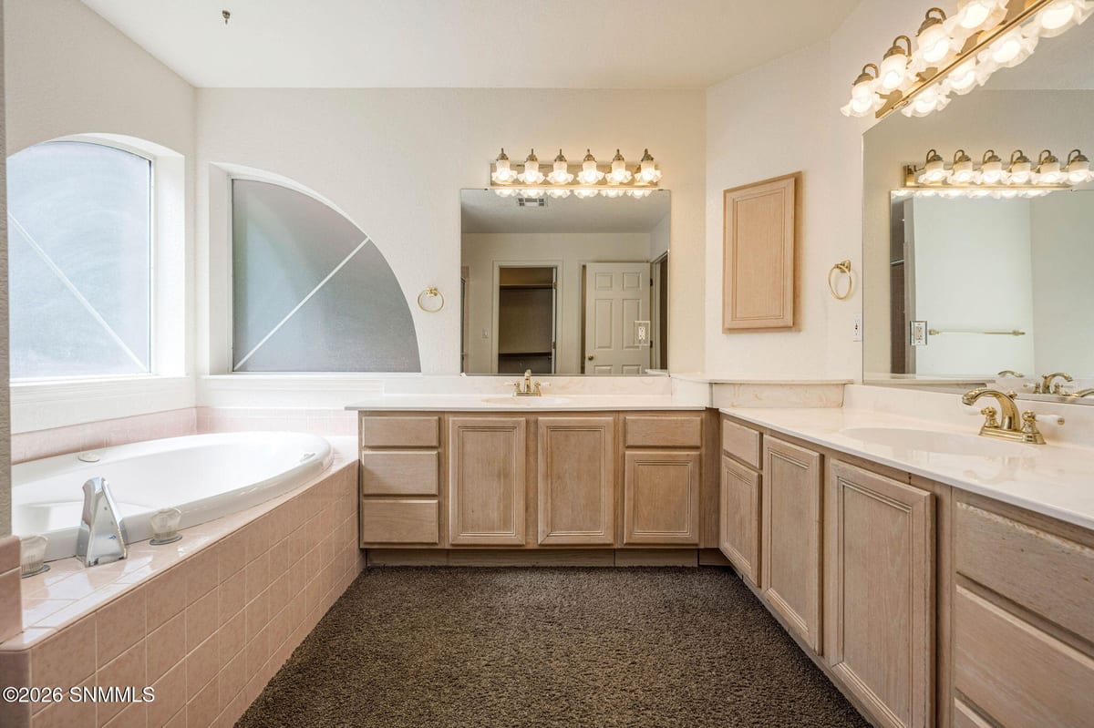 2511 Cherokee Circle, Las Cruces, NM 88011 photo 12