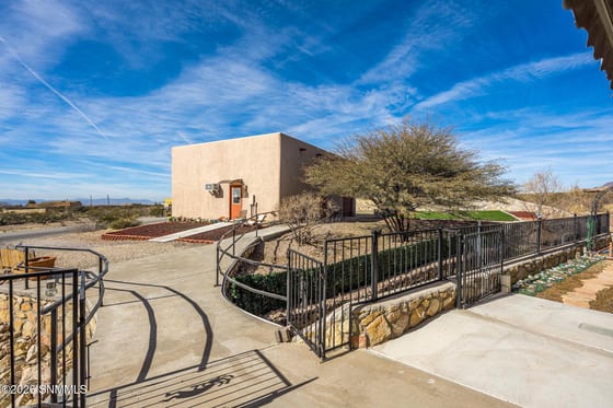5000 Mother Lode Trail, Las Cruces, NM 88011 photo 3