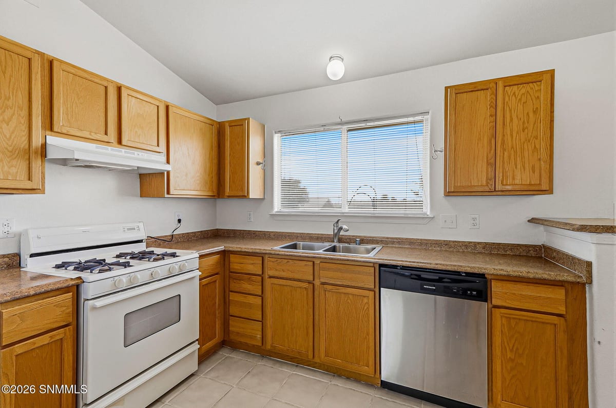 5074 Calle Verde, Las Cruces, NM 88012 photo 15