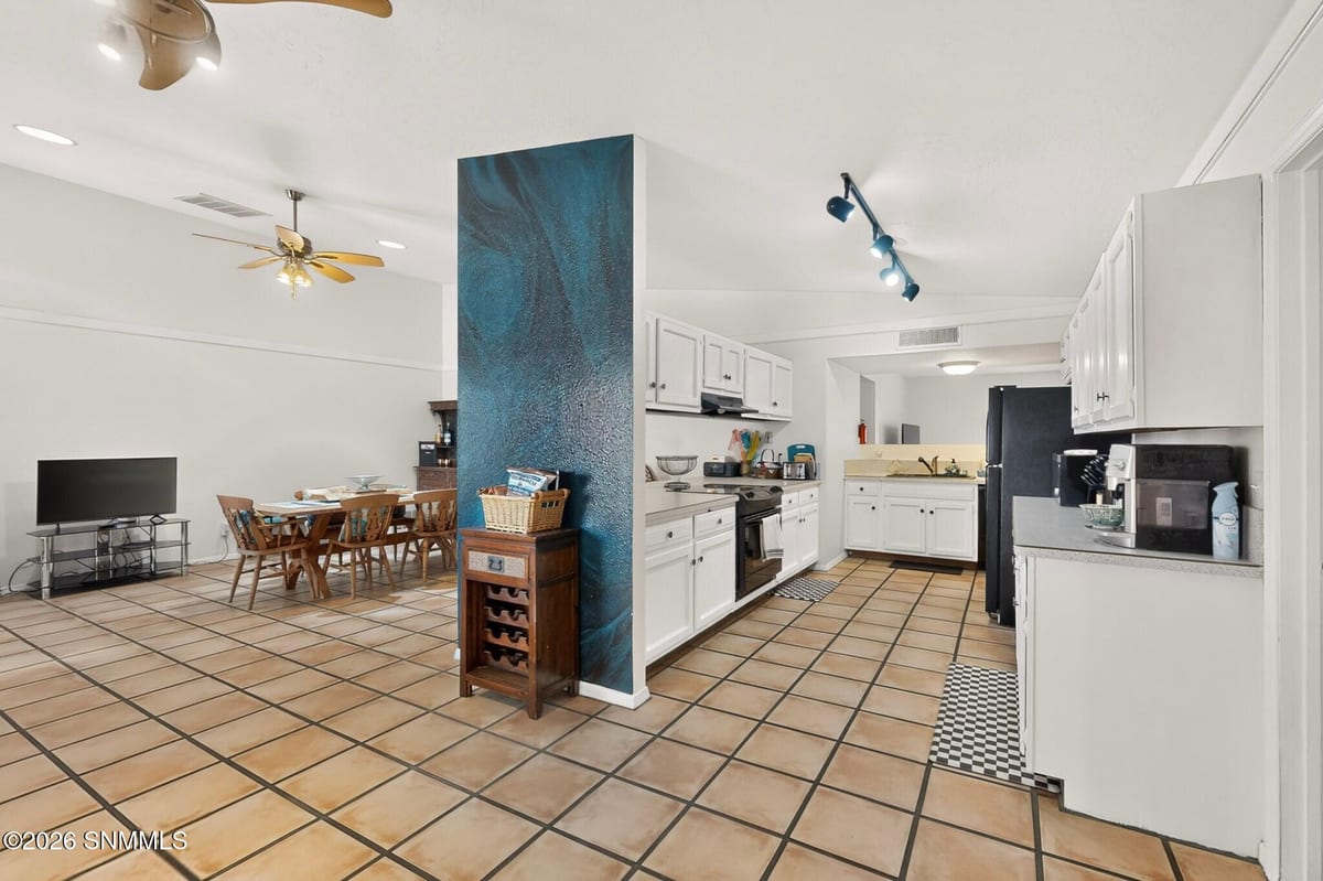 4136 E Winchester Road, Las Cruces, NM 88011 photo 11