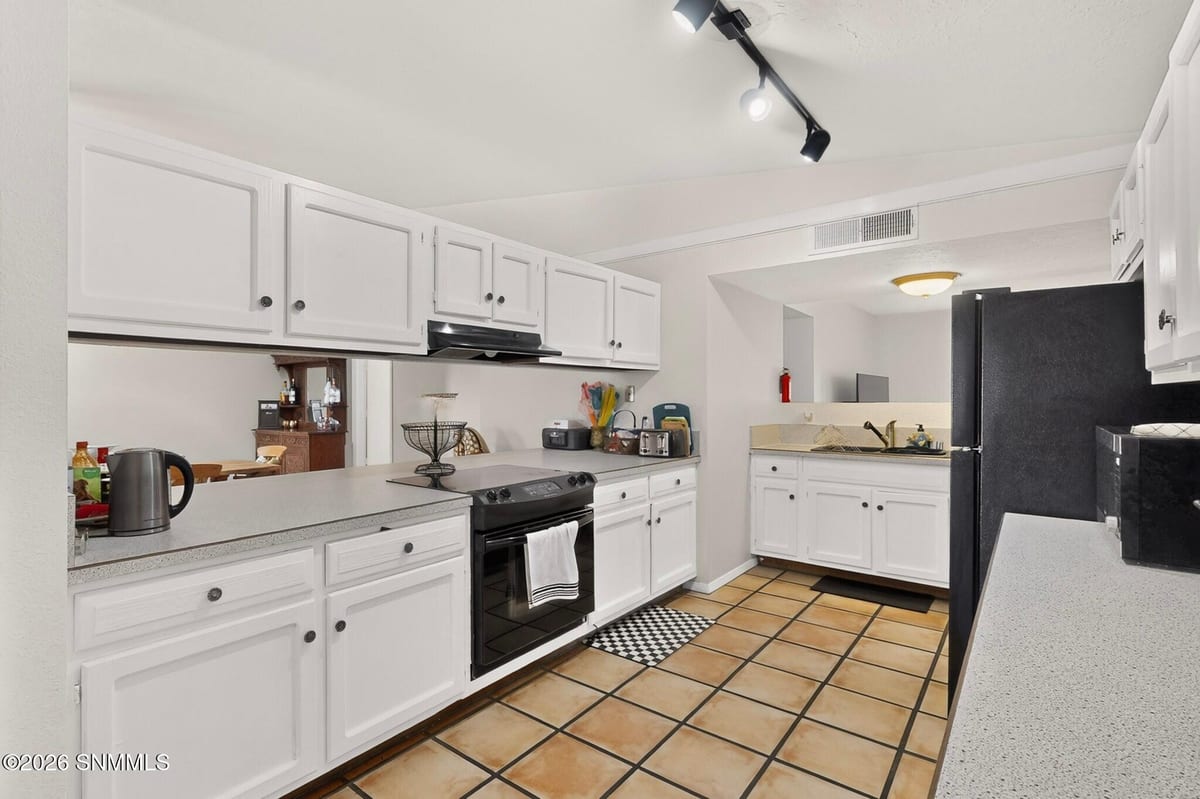 4136 E Winchester Road, Las Cruces, NM 88011 photo 14