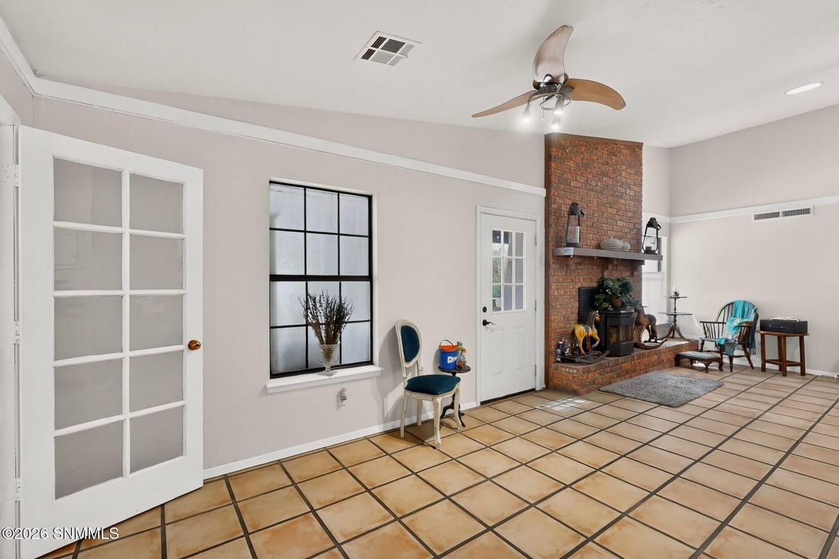 4136 E Winchester Road, Las Cruces, NM 88011 photo 10