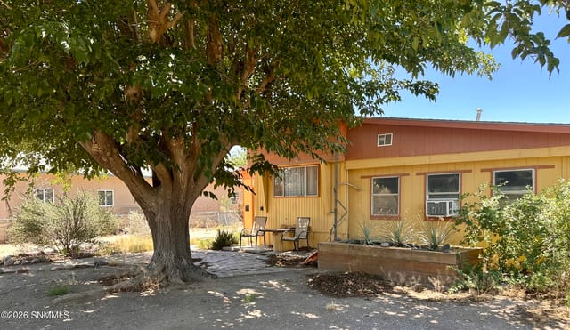 505 Bamert Drive, Las Cruces, NM – 1 bedroom, 900 sqft manufactured home for sale at $105,000