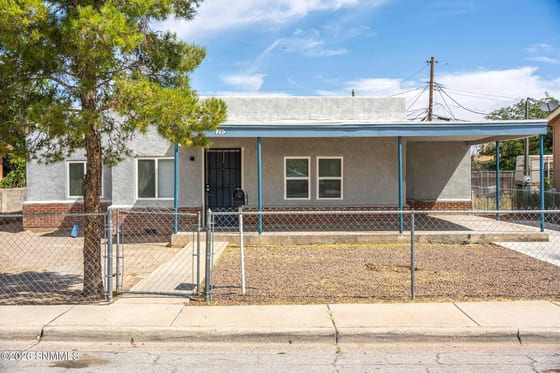 1250 W Ethel Avenue, Las Cruces, NM 88005 photo 2