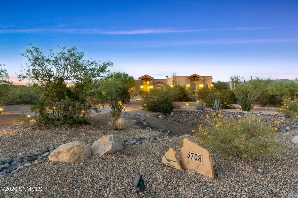 5708 Via Estrella, Las Cruces, NM 88011 photo 7