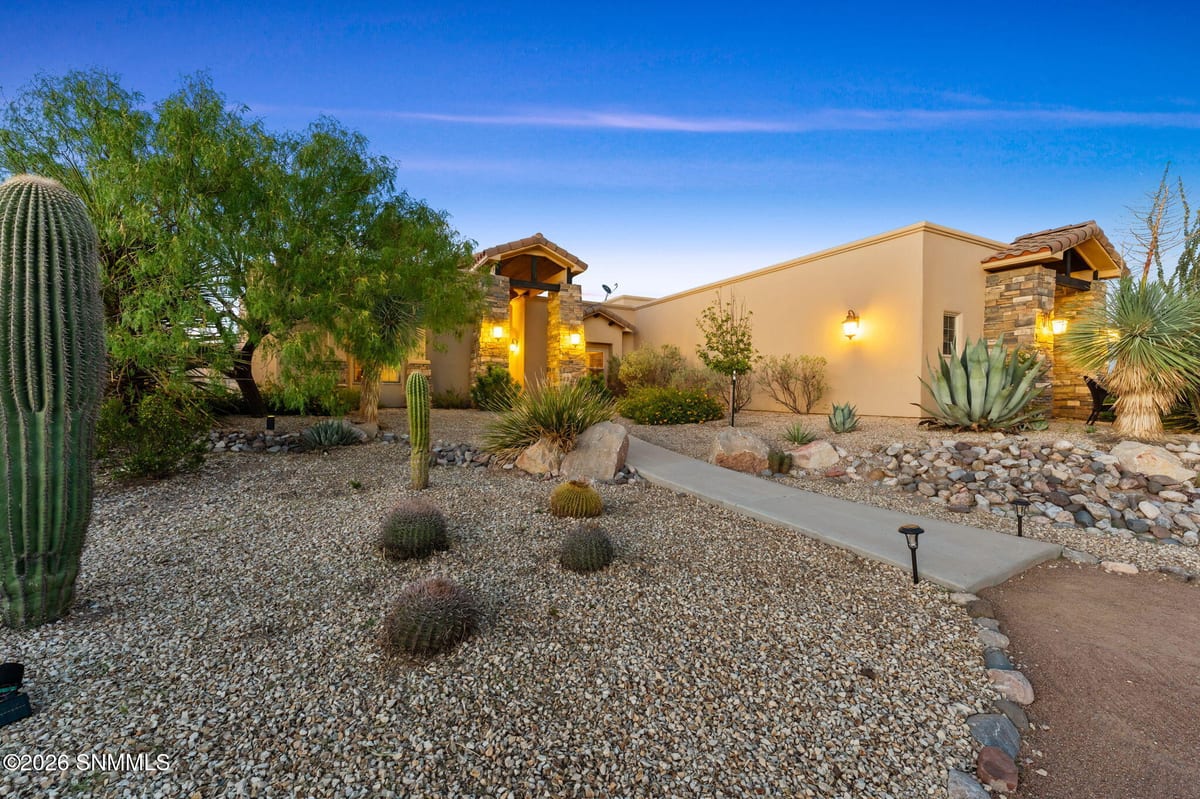 5708 Via Estrella, Las Cruces, NM 88011 photo 9