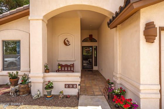 292 Los Arboles Court, Las Cruces, NM 88011 photo 3