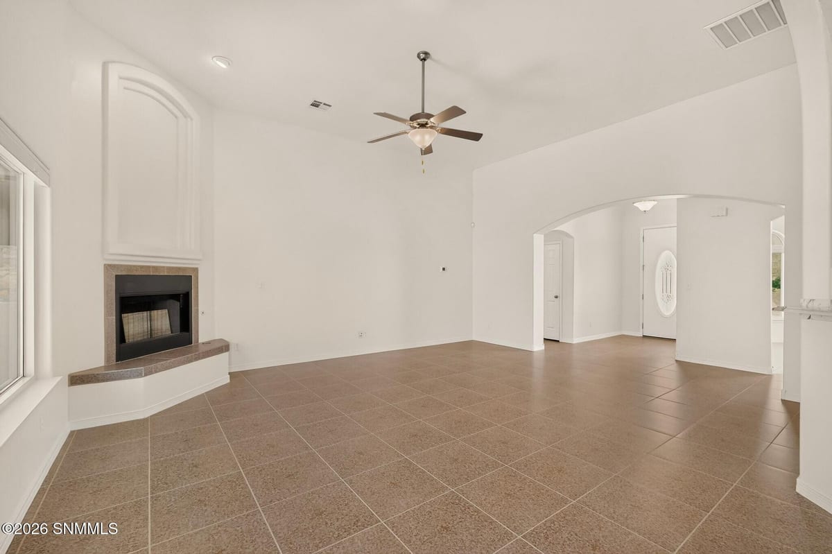 2933 E Springs Road, Las Cruces, NM 88011 photo 13