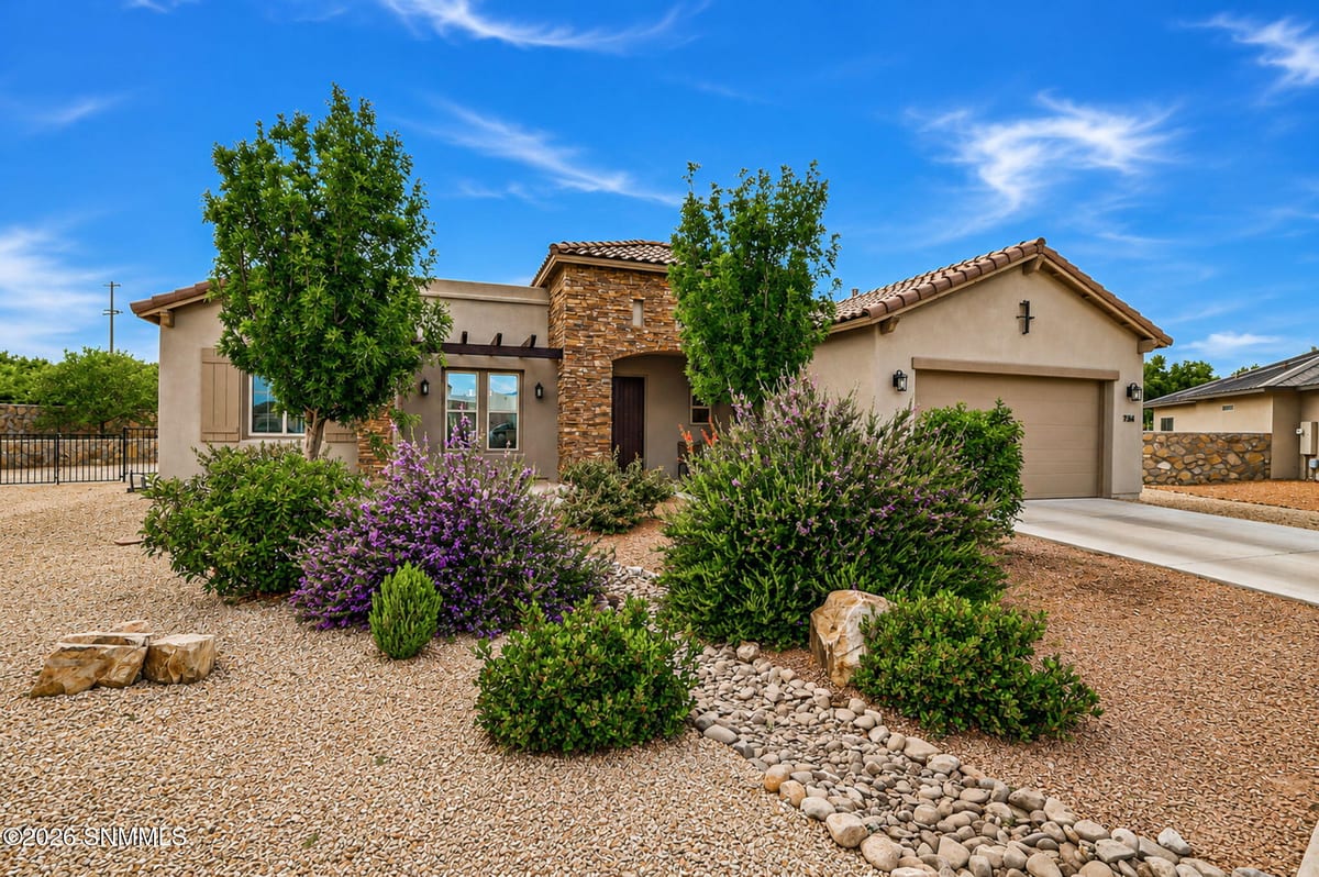 7561 Cubalaya Place, Las Cruces, NM 88007 photo 1