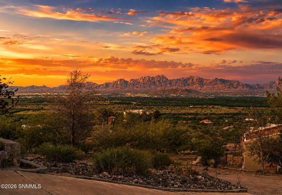 2932 Winterset Road, Las Cruces, NM 88005 photo 2