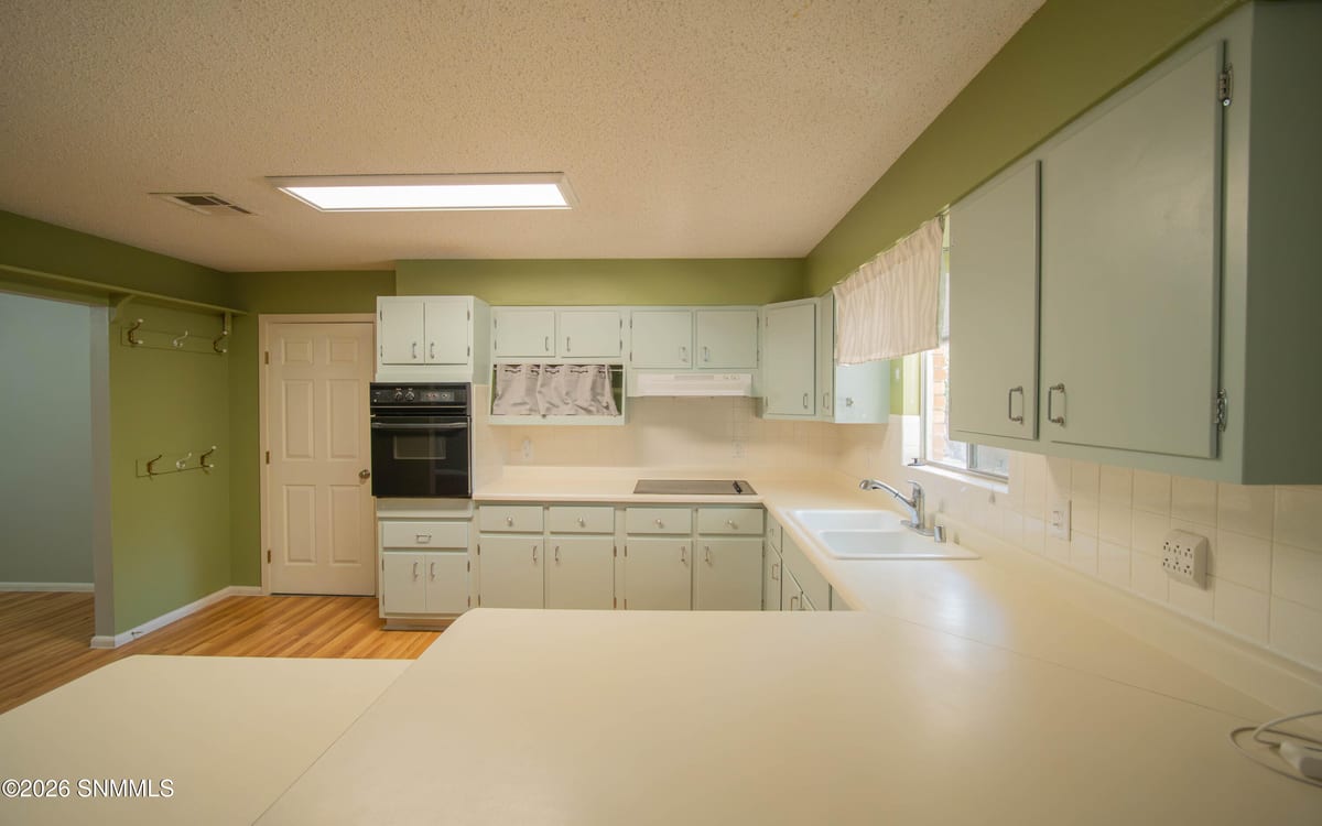 1850 Debby Circle, Las Cruces, NM 88005 photo 9