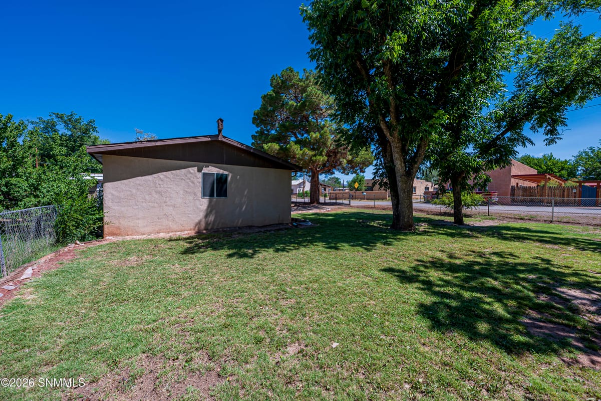 611 1st Street, Tularosa, NM 88352 photo 8