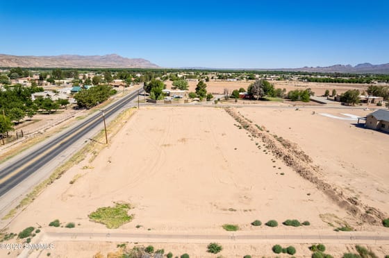 1310 Apple Tree Lane, Las Cruces, NM 88007 photo 3