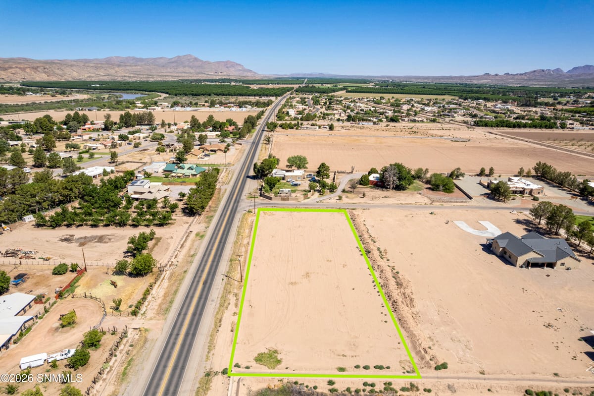 1310 Apple Tree Lane, Las Cruces, NM 88007 photo 9