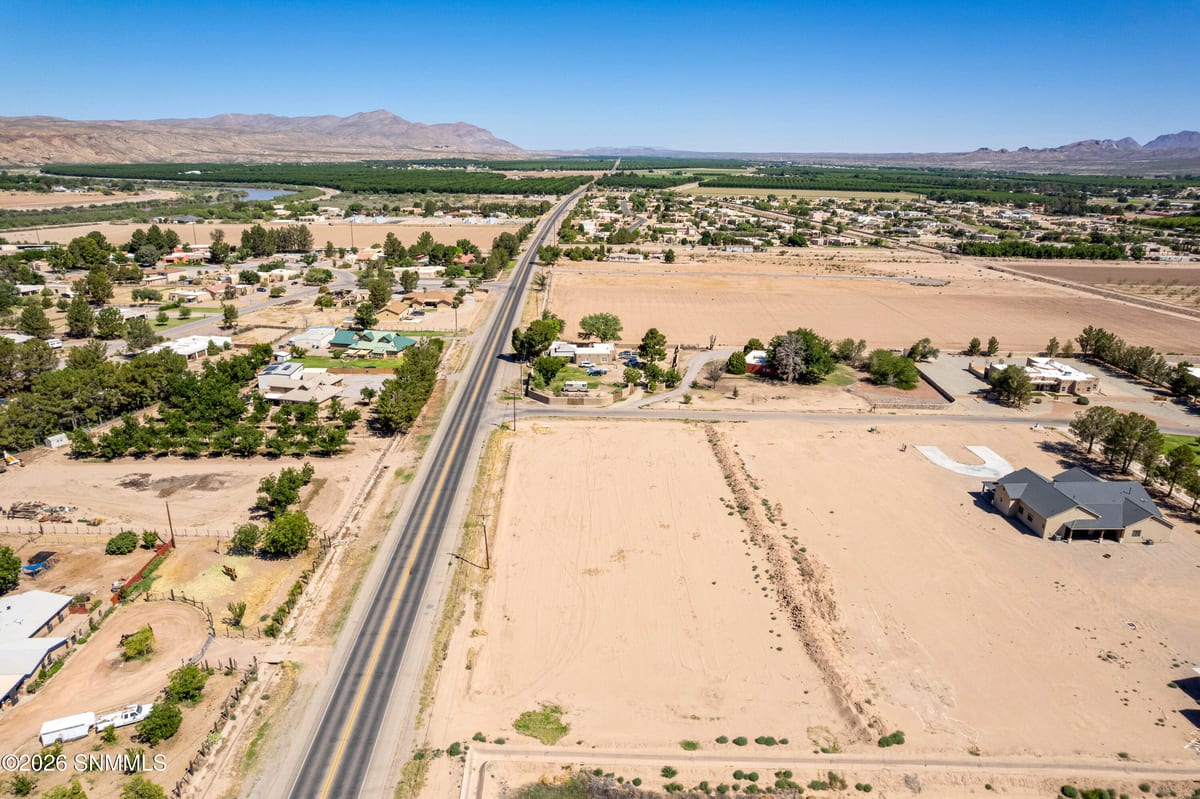 1310 Apple Tree Lane, Las Cruces, NM 88007 photo 10