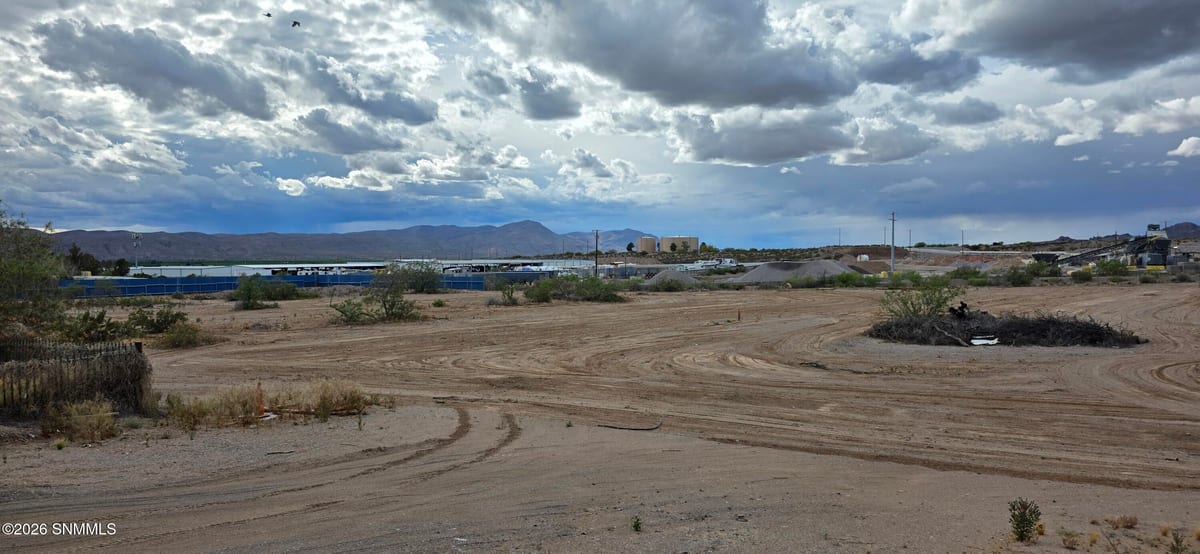 1430-1 E Thorpe Road, Las Cruces, NM 88012 photo 6