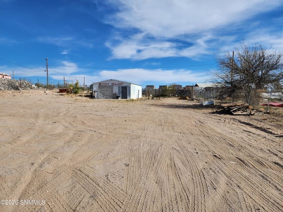 1430 E 1430 E Thorpe Rd #4, Las Cruces, NM 88012 photo 4