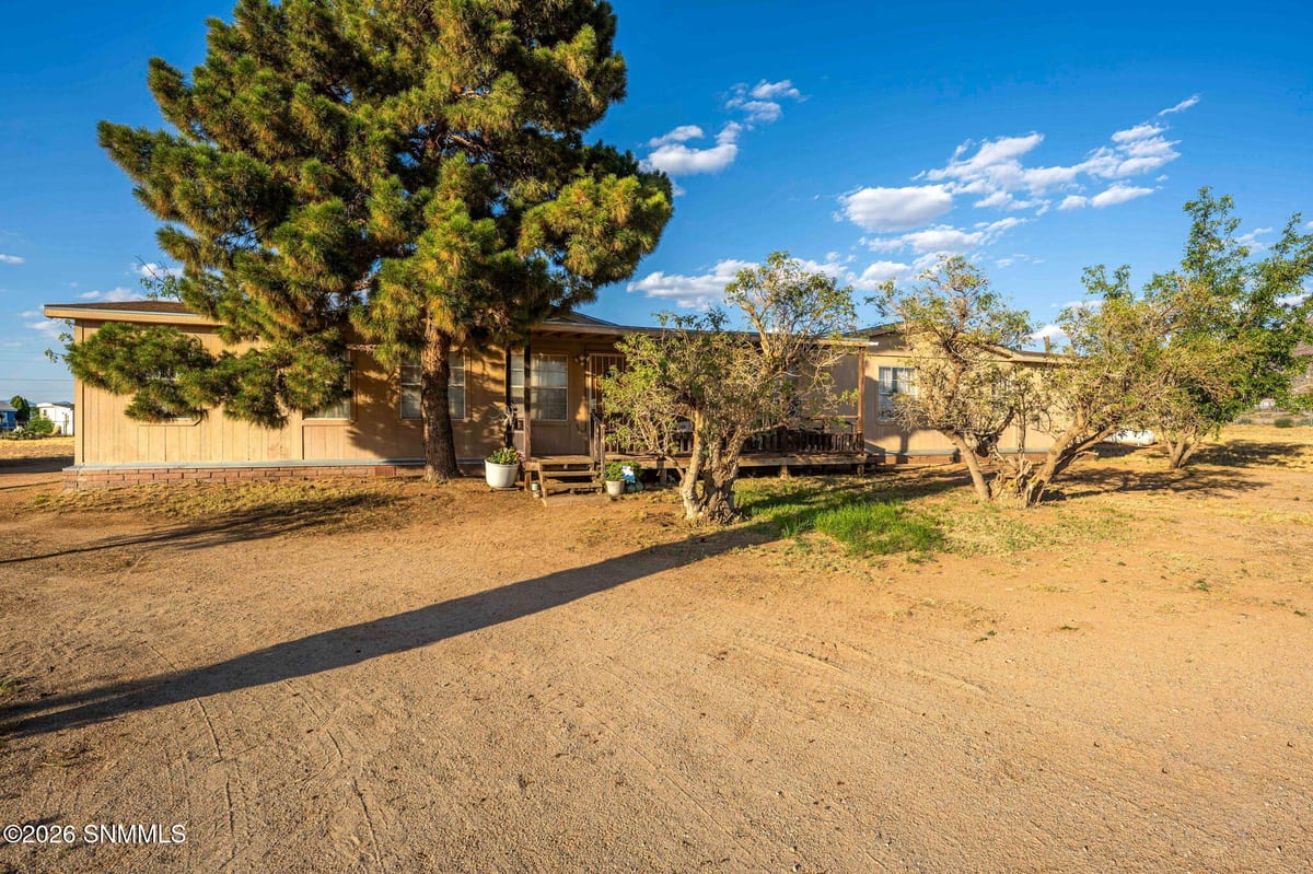 9825 Spur Lane, Las Cruces, NM 88012 photo 6