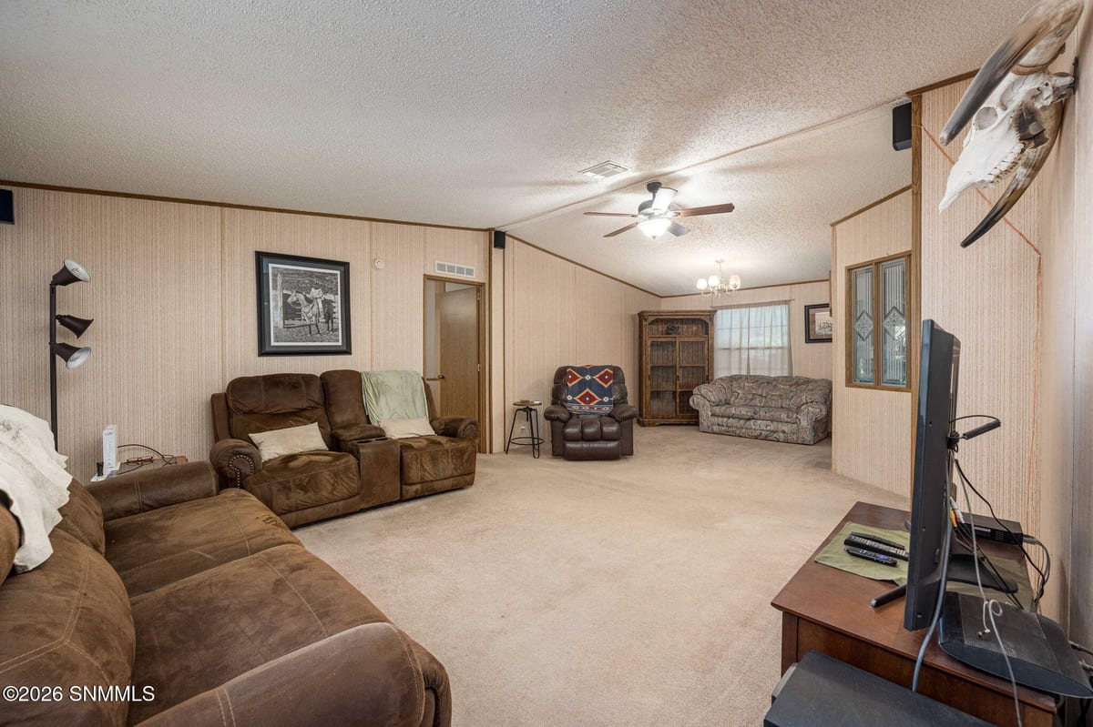 9825 Spur Lane, Las Cruces, NM 88012 photo 8