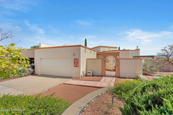 6732 Camino Blanco, Las Cruces, NM 88007 photo 3