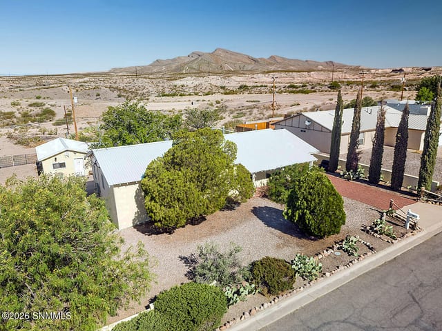 702 Sierra Vista Drive, Truth or Consequences, NM – 4 bedroom, 2,030 sqft single family residence for sale at $297,000