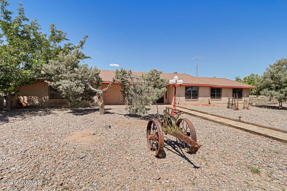 10917 N Valley Drive, Las Cruces, NM 88007 photo 4