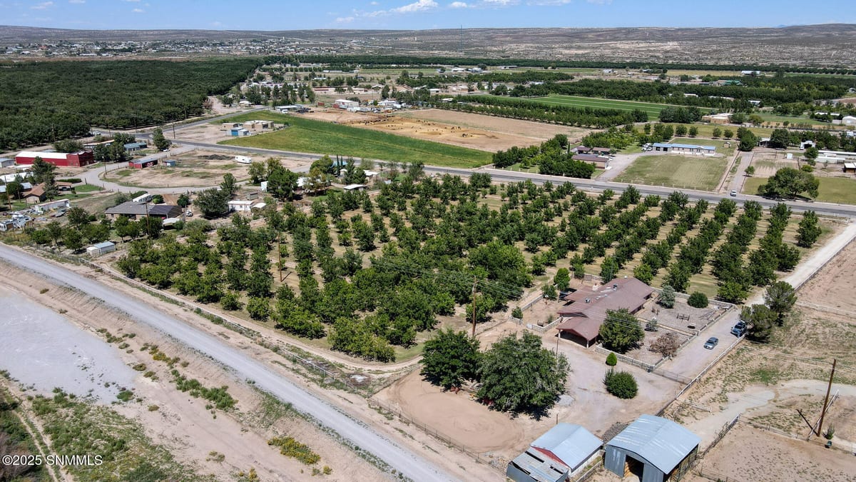 10917 N Valley Drive, Las Cruces, NM 88007 photo 8