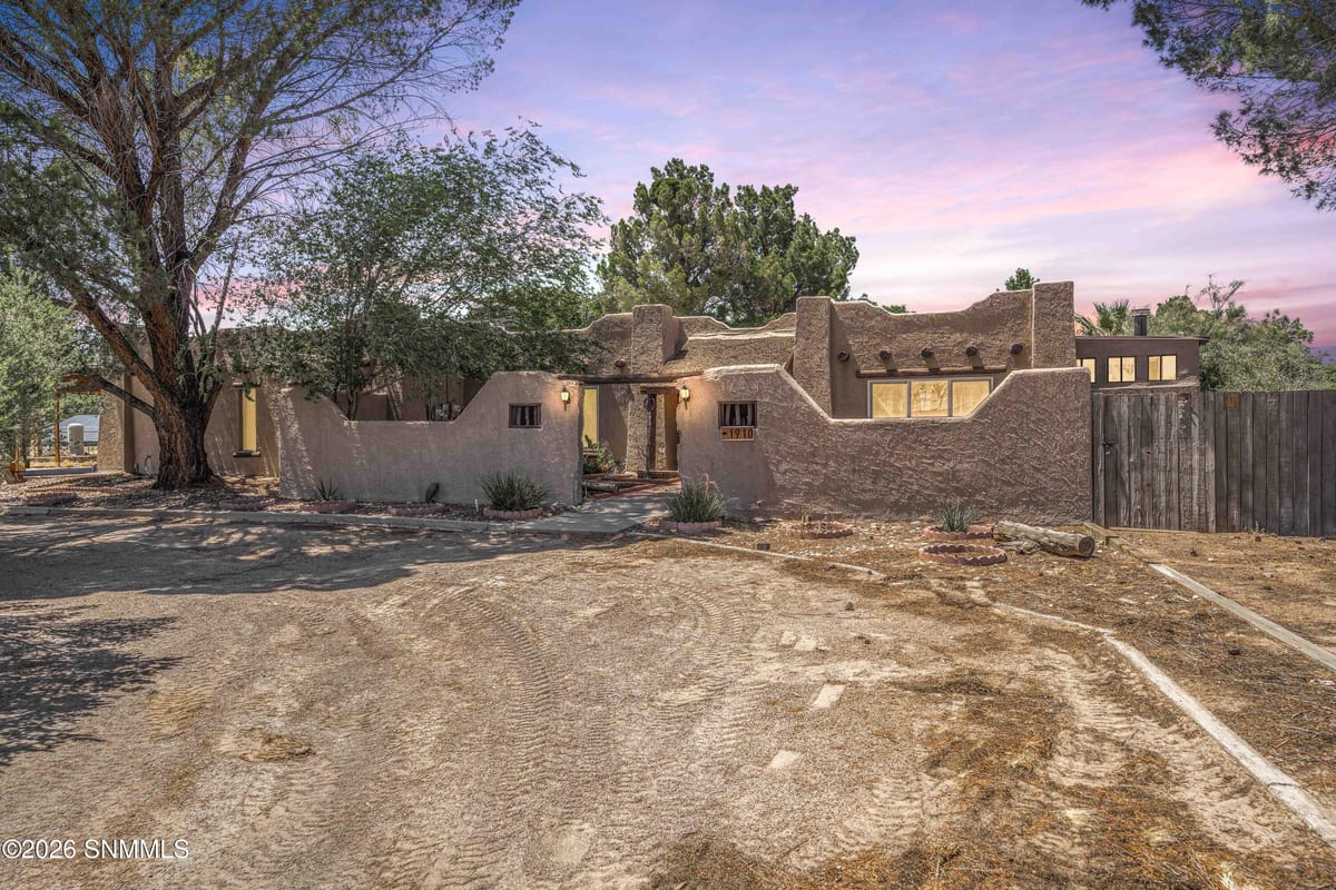 1910 Lillian Court, Las Cruces, NM 88007 photo 7