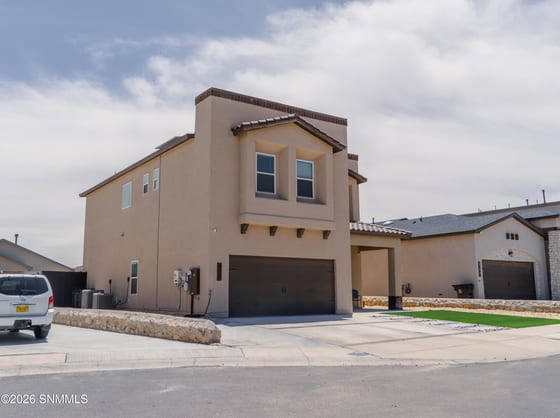 673 La Entrada Circle, Sunland Park, NM 88063 photo 2