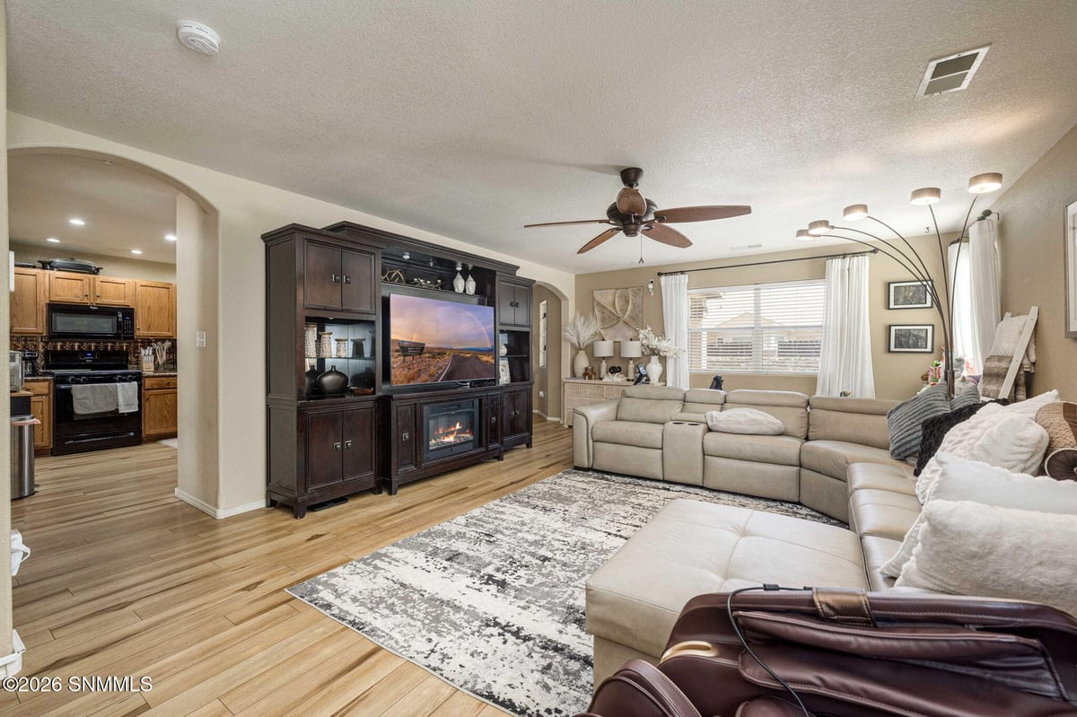 6127 Blue Mountain Drive, Las Cruces, NM 88012 photo 4
