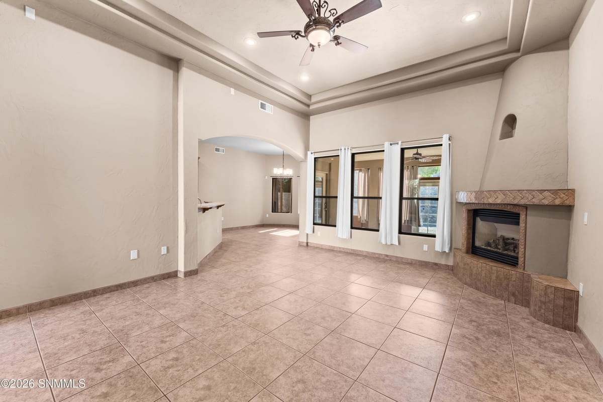 2026 El Presidio Drive, Las Cruces, NM 88011 photo 7