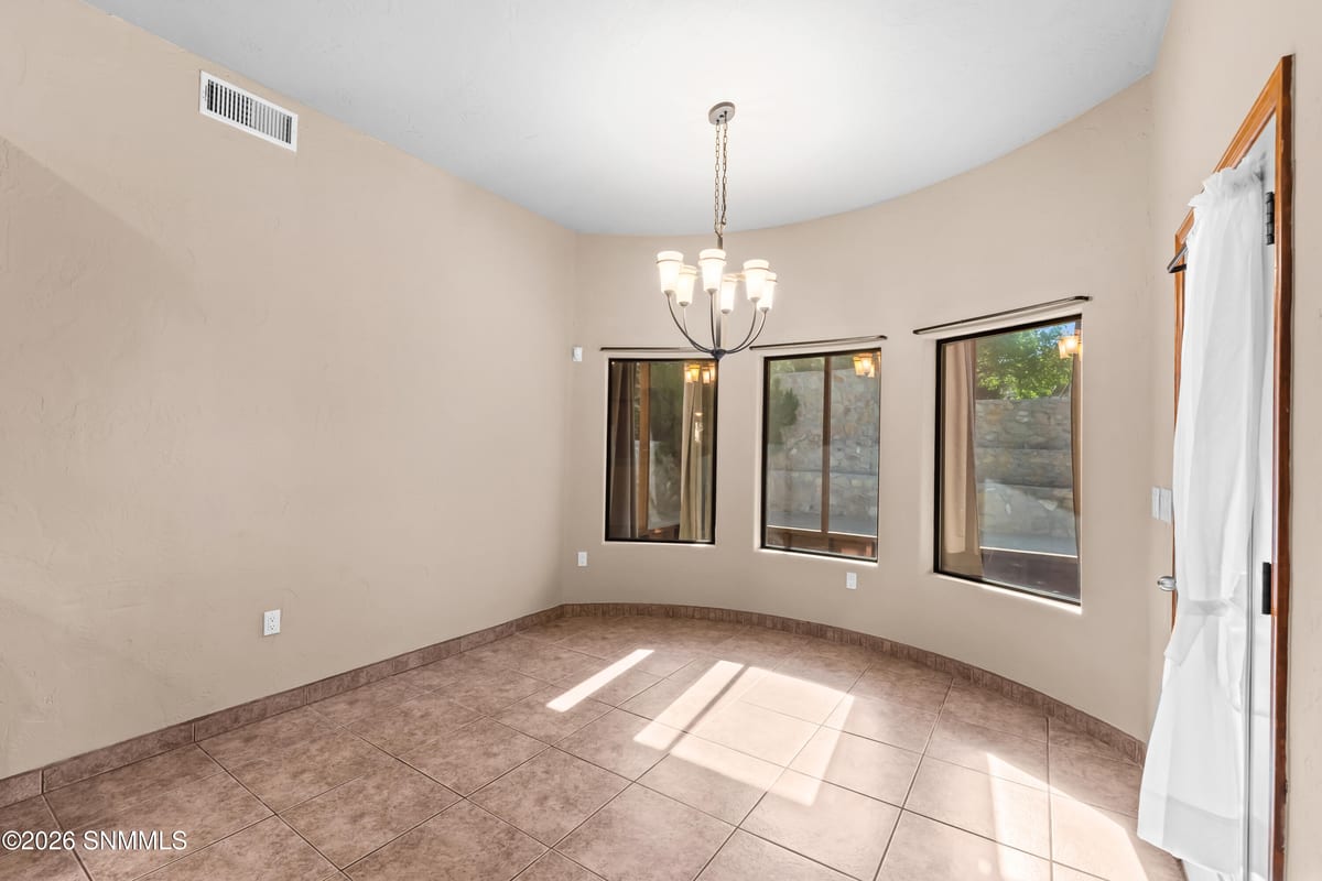 2026 El Presidio Drive, Las Cruces, NM 88011 photo 9