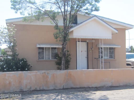 1070 N Tornillo Street, Las Cruces, NM 88001 photo 2