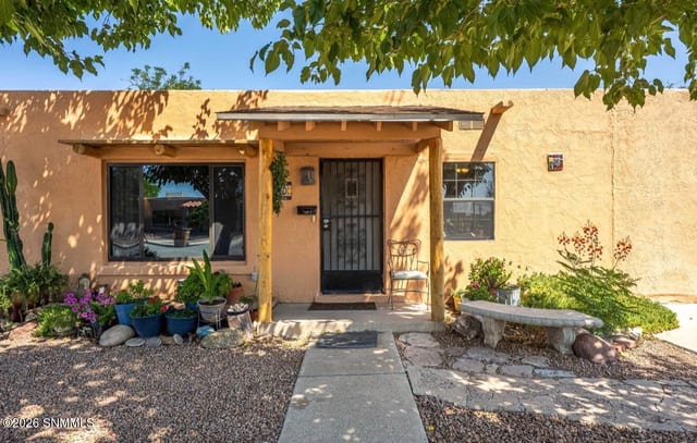 1010 Mechem Avenue, Las Cruces, NM – 4 bedroom, 1,973 sqft single family residence for sale at $234,800