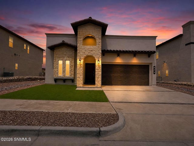 624 La Entrada Circle, Sunland Park, NM – 4 bedroom, 1,750 sqft single family residence for sale at $349,500