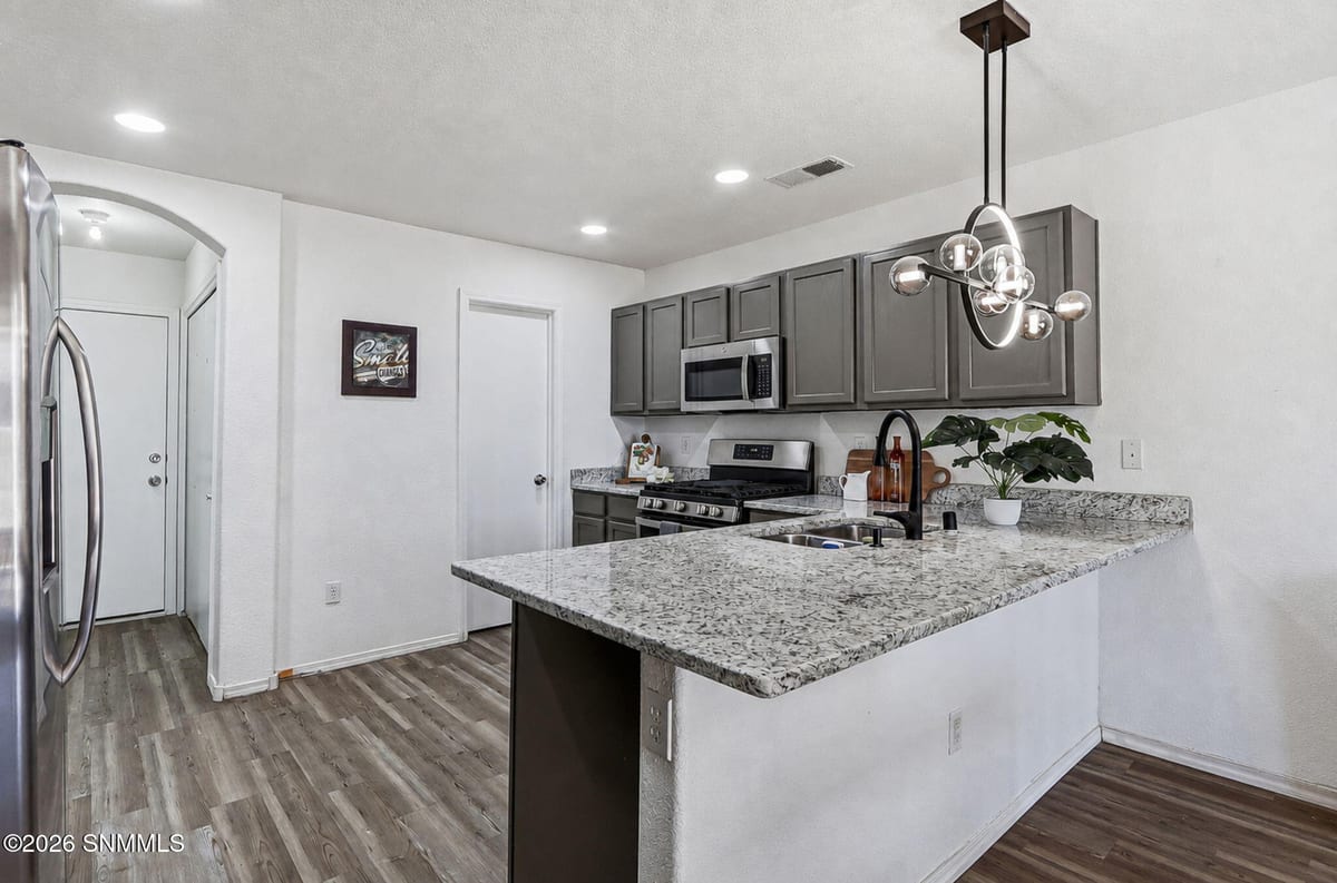 5926 Moon View Drive, Las Cruces, NM 88012 photo 10