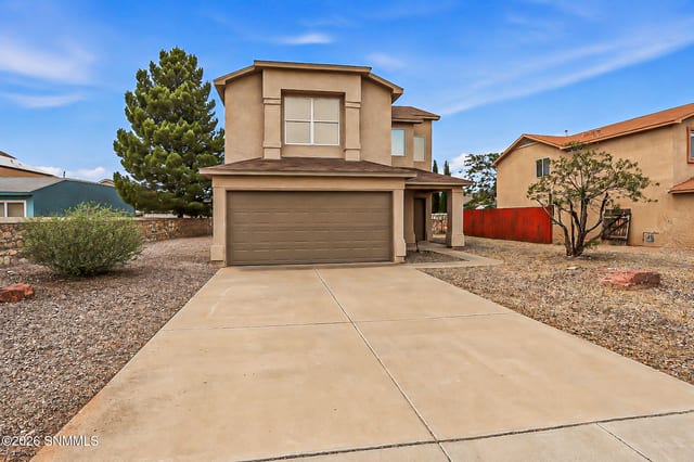 5926 Moon View Drive, Las Cruces, NM – 3 bedroom, 2,062 sqft single family residence for sale at $287,000
