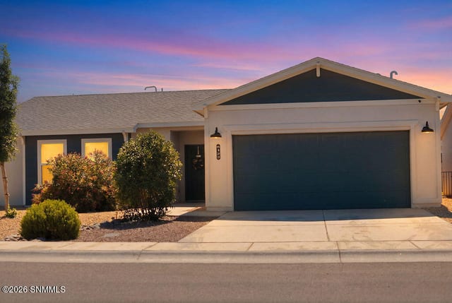 6122 Clapton Place, Las Cruces, NM – 3 bedroom, 1,461 sqft single family residence for sale at $288,000