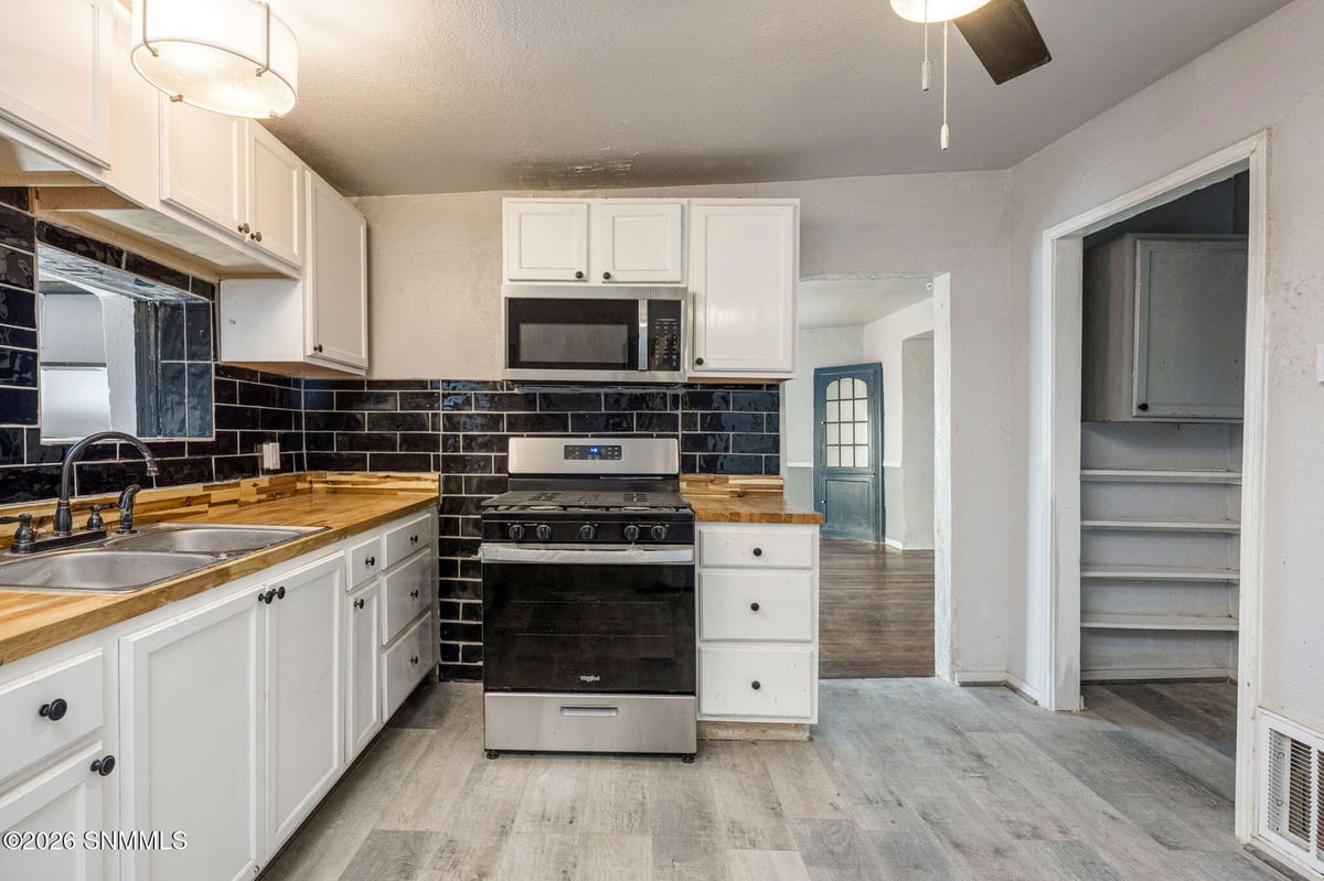335 Armstrong Road, Las Cruces, NM 88007 photo 13