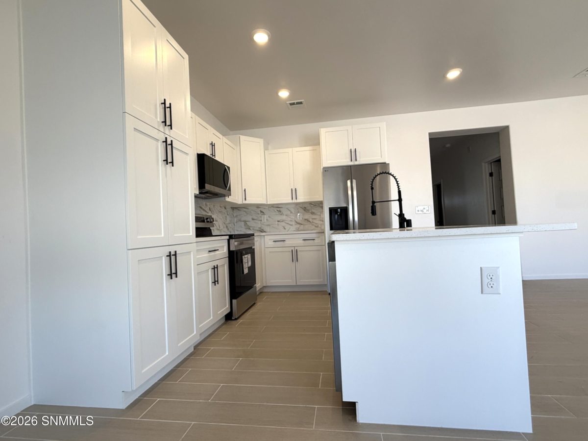 1043 Arabetto Road, Las Cruces, NM 88012 photo 5