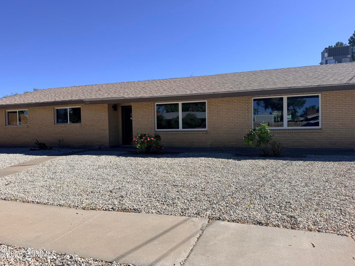 195 Hoagland Road, Las Cruces, NM 88005 photo 2