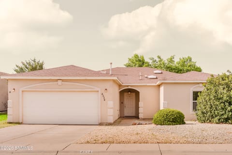 4534 Camino Dos Vidas, Las Cruces, NM home for sale at $302,999