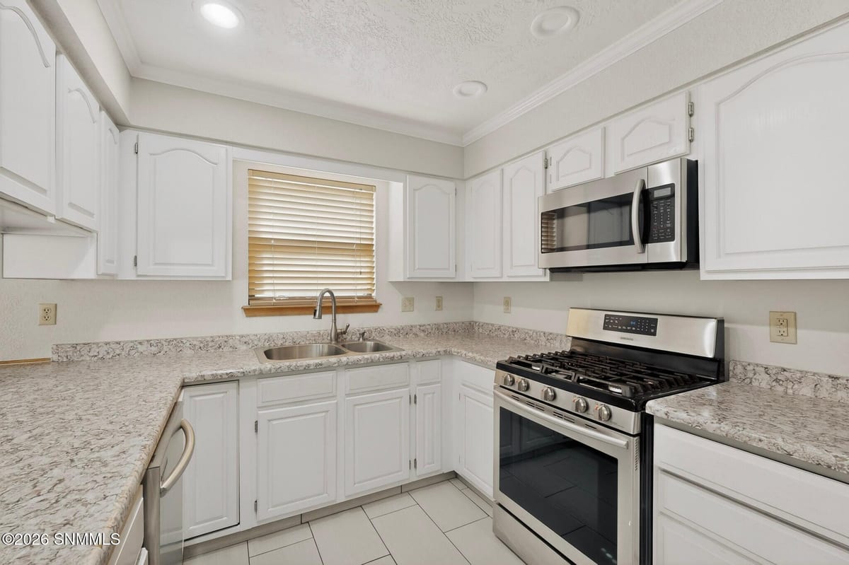 711 Windmill Drive, Las Cruces, NM 88011 photo 15