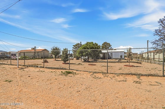 2760 Golden Sun Drive, Chaparral, NM 88081 photo 3