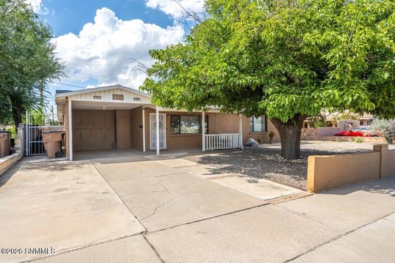 1320 Milton, Las Cruces, NM 88001 photo 2