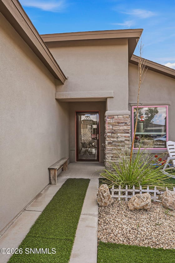 1563 Santa Thomas Street, Las Cruces, NM 88007 photo 3